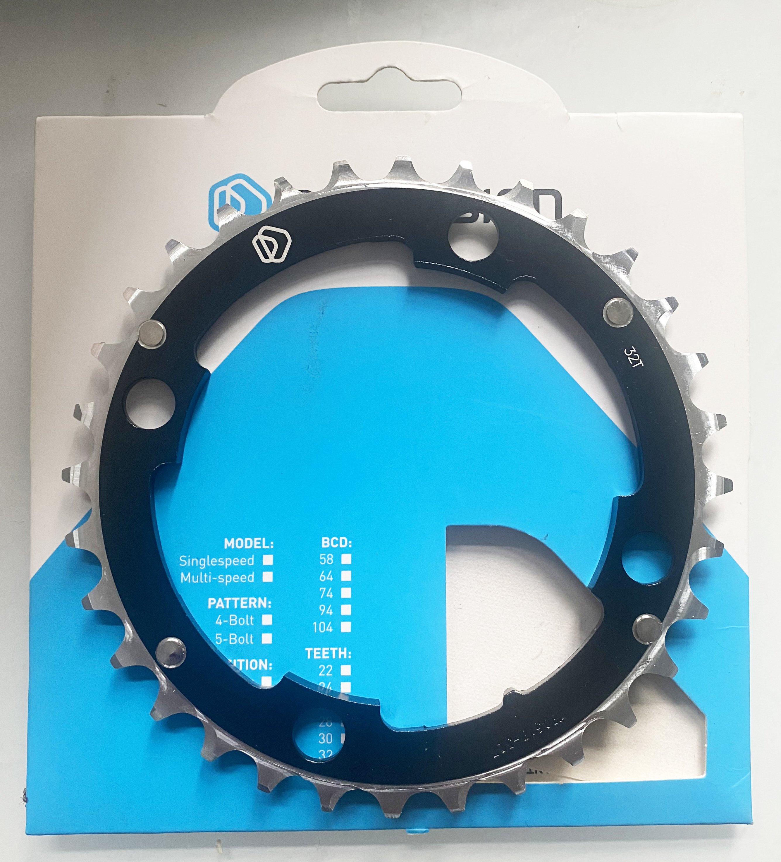 Dimension Standard 4 Arm Middle Chainring 104 BCD 32T Black